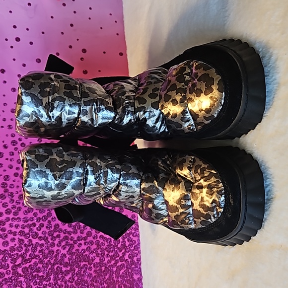 Kate Spade Leopard Cheetah Frosty Boots Sz 7 NWOT NWOB - Picture 11 of 13